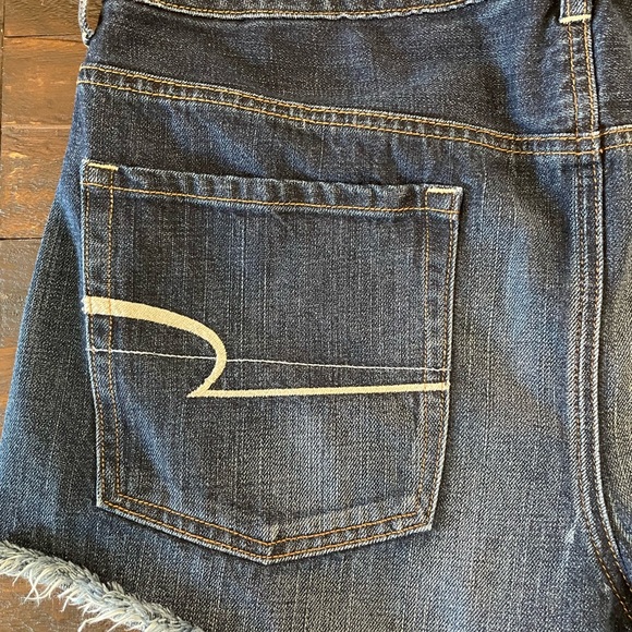 American Eagle HI-RISE FESTIVAL Cut Off Jean Shorts Size 14 - Picture 6 of 11